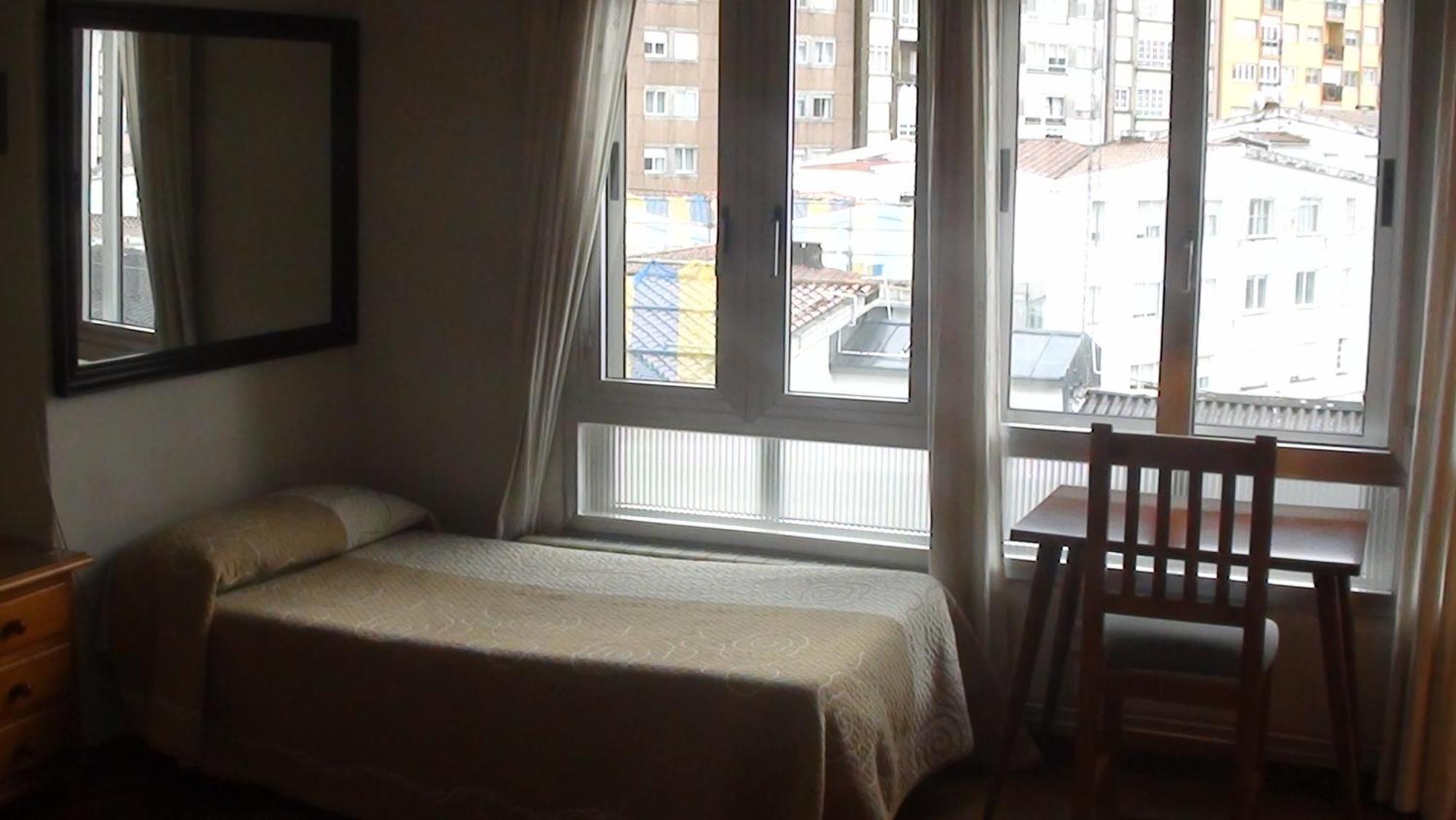 Pension Santa Rita Сантяго де Компостела Екстериор снимка
