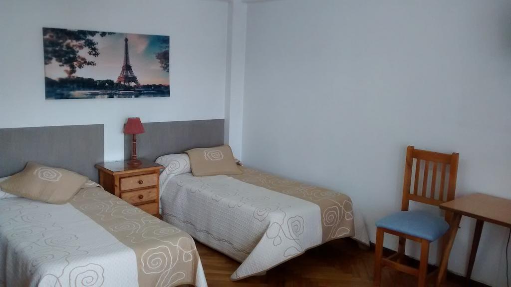 Pension Santa Rita Сантяго де Компостела Екстериор снимка